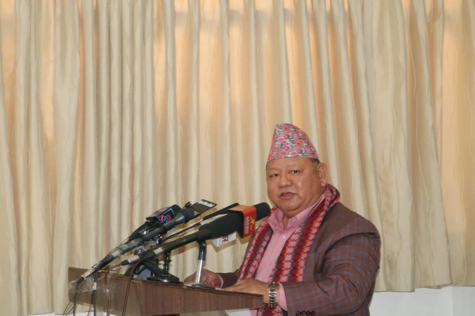 पदमा रहुञ्जेल नेपाली जनताकै काम गरेर बस्छुः मन्त्री आले