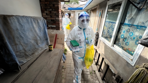 Chinese mainland reports 5,646 new local COVID-19 cases, 5,487 in Shanghai
