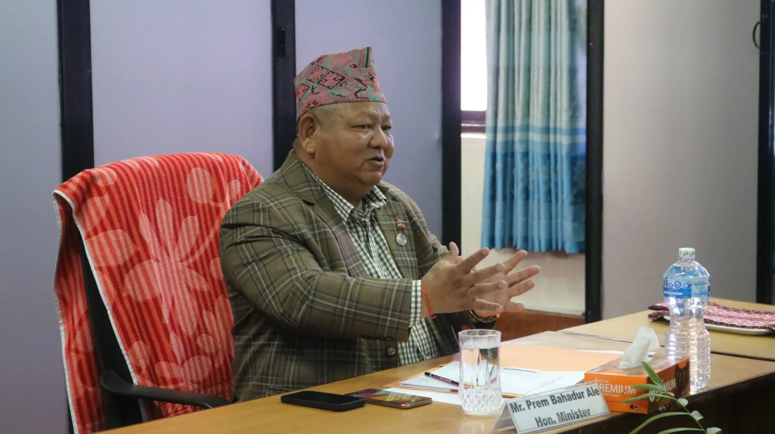 विमानस्थल चुस्तदुरुस्त बनाउन पर्यटनमन्त्रीको निर्देशन