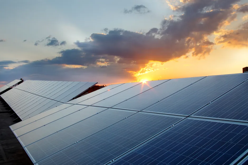 Solar energy projects lower bills in Rio de Janeiro favelas