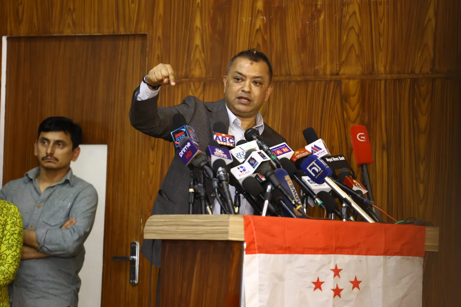 जनताले दिएको मतको सम्मान गर्छौँ : महामन्त्री थापा