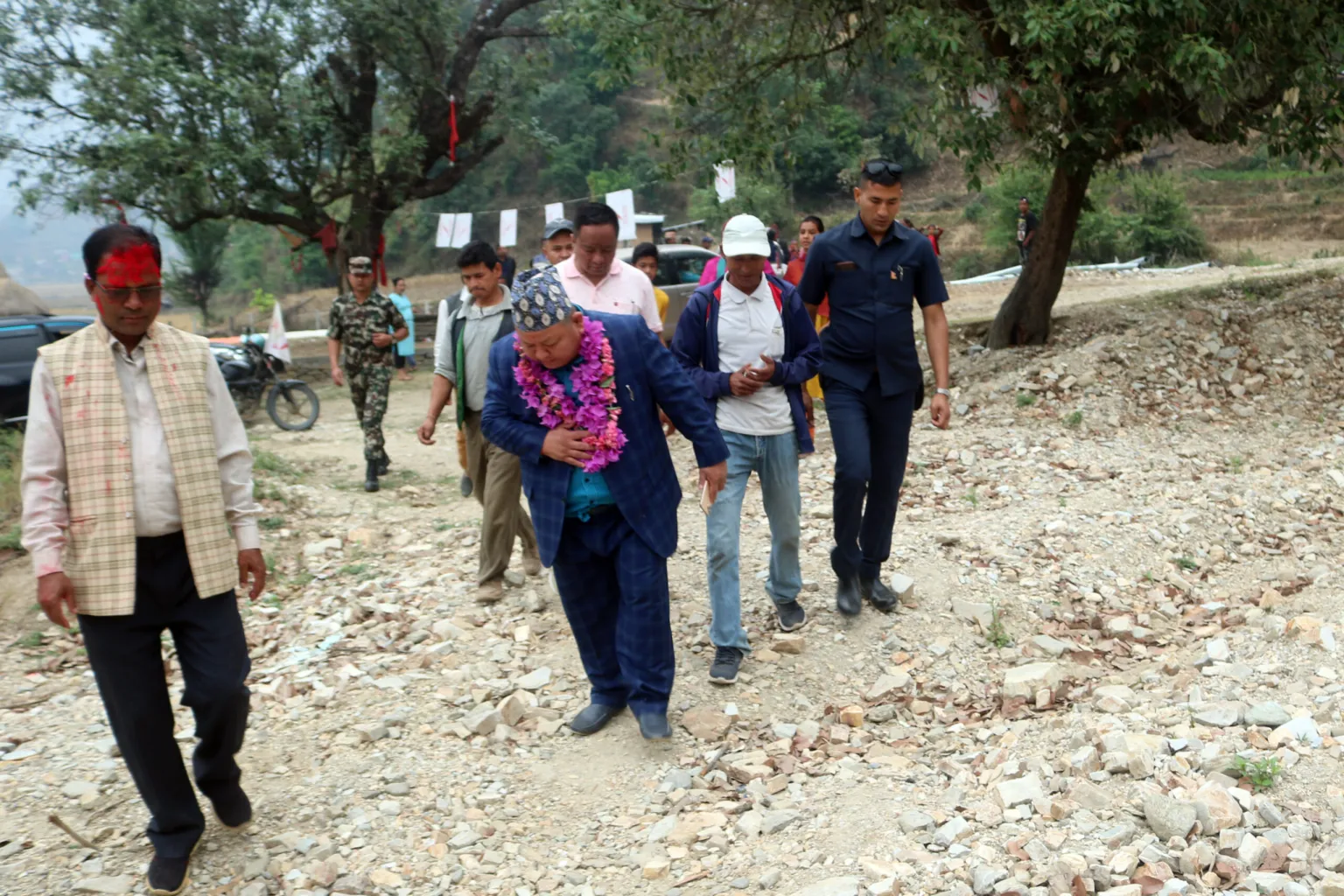 धनगढी, डोटी, बझाङ उरै हुँदै ताक्लाकोट दु्रतमार्ग निर्माण गछौँ : मन्त्री आले