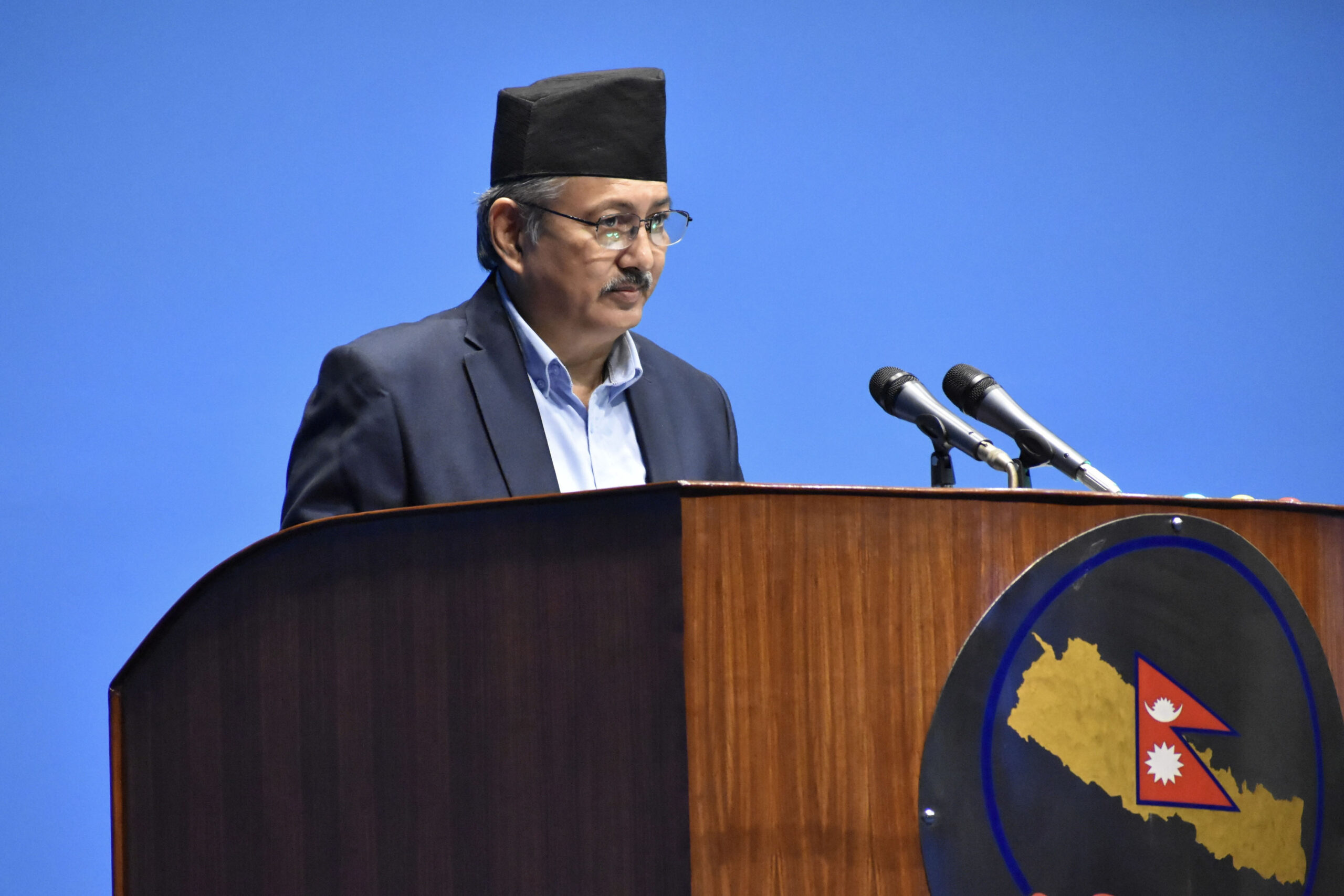 प्रहरीको तनाव कम गर्न योगाभ्यासको महत्व छ : गृहमन्त्री खाण