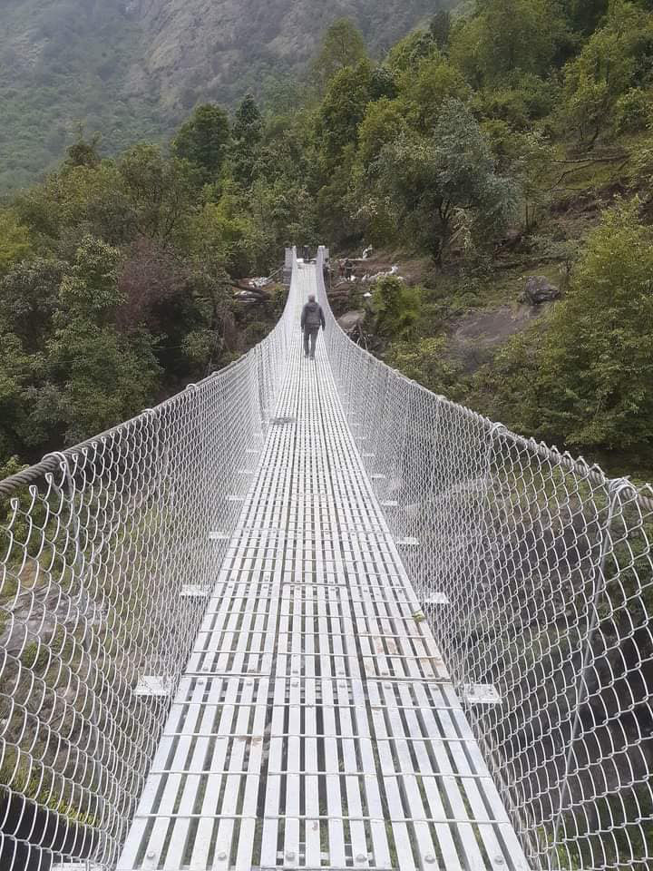 अब तुइनमा झुण्डिएर मेलम्ची खोला तर्नु पर्दैन