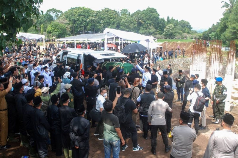 Indonesians mourn governor’s son found dead in Swiss river