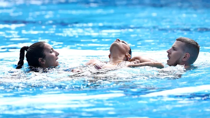 US swimmer rescued from World Championship pool after fainting