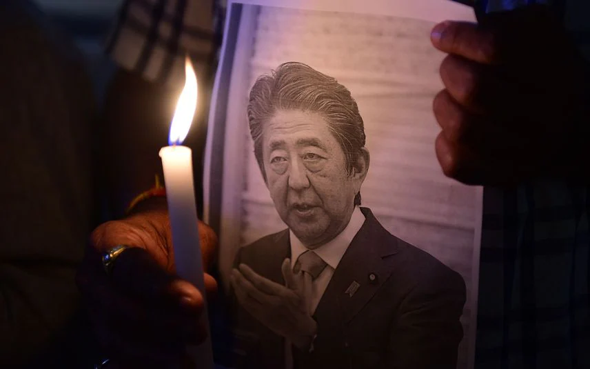 Police guarding Shinzo Abe didn’t recognize suspicious man until first gunshot: Report