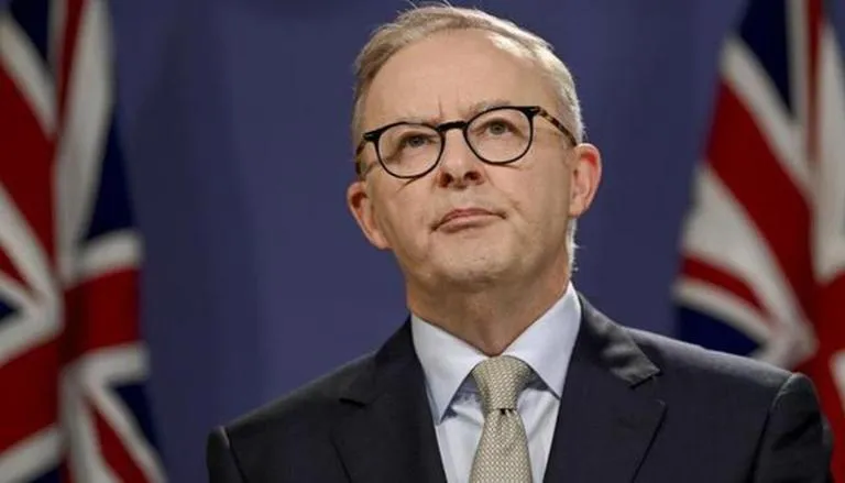 PM encourages Australians to wear masks amid COVID-19 surge in winter