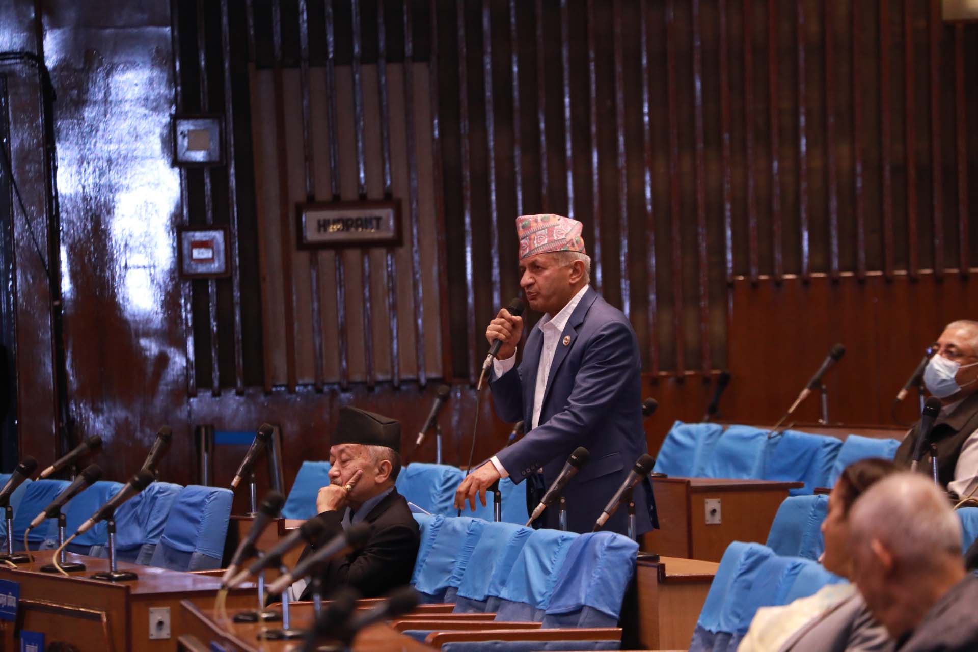 विश्वविद्यालय घट्नाबारे एमालेको ध्यानाकर्षण