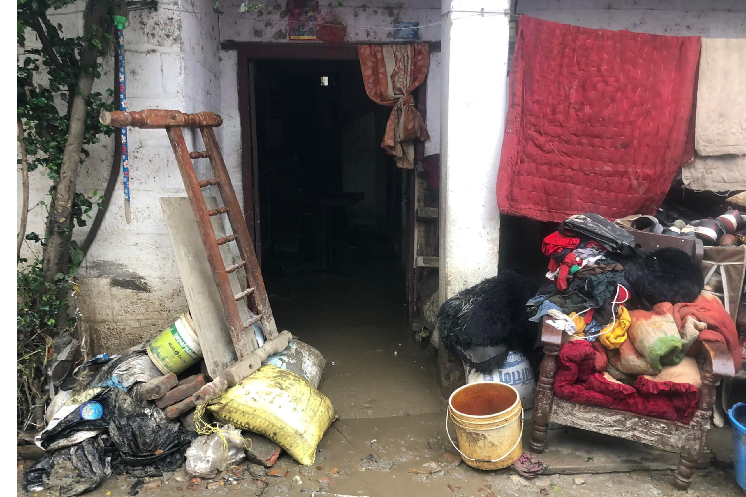 मनोहरा खोलाको बाढीले रु ७५ लाख बराबरको क्षति