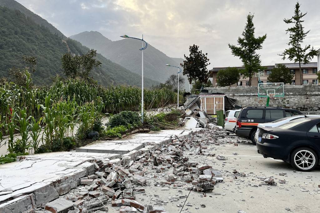 65 killed after 6.8-magnitude quake hits China’s Sichuan