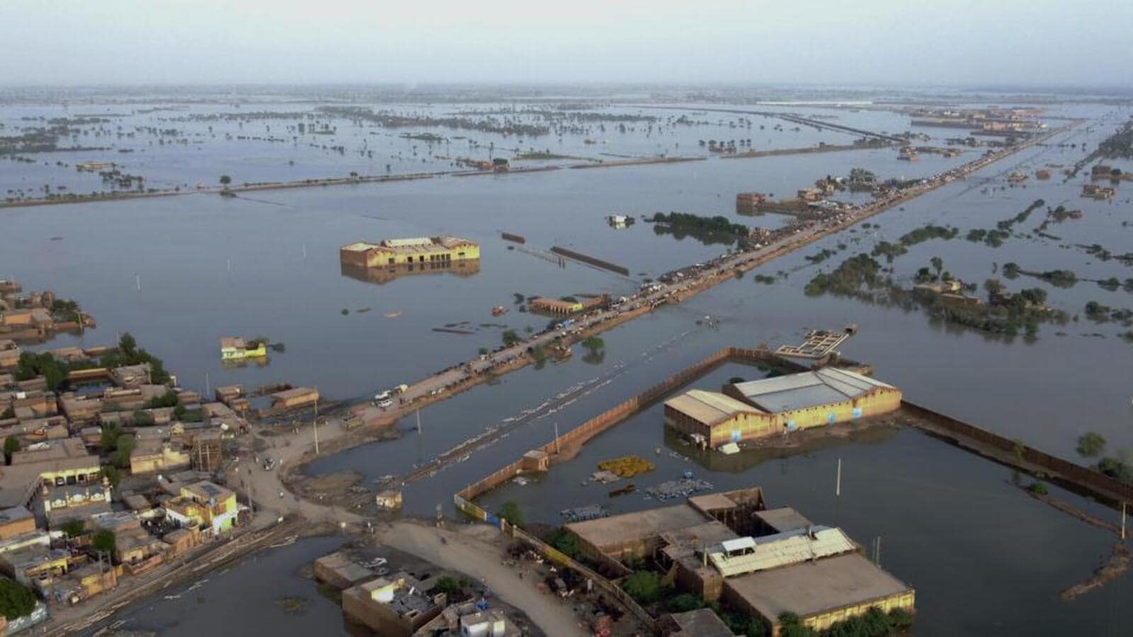 Pregnant woman, unborn child dies in flood-hit Pakistan due to lack of medical aid