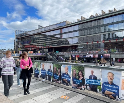 Opposition blue bloc leads in Swedish parliamentary elections