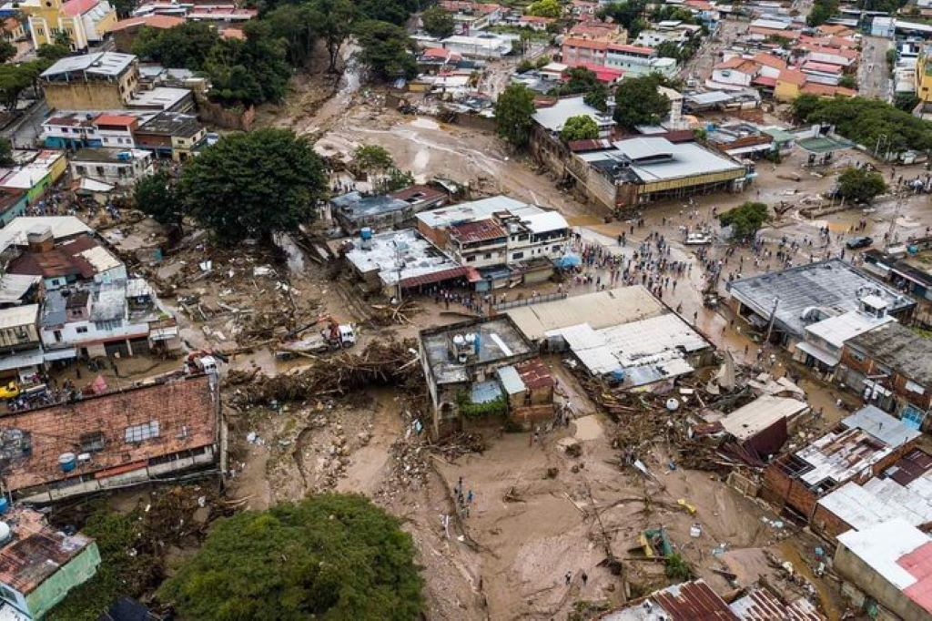 Death toll from Venezuela landslide rises to 36