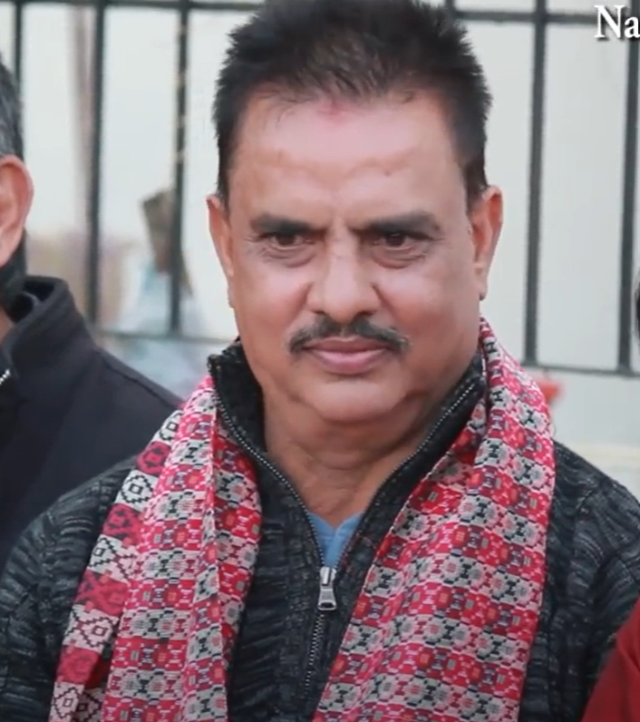 ‘श्रीमतीको साथले सक्रियता थपेको छ’ – हरिवंश आचार्य
