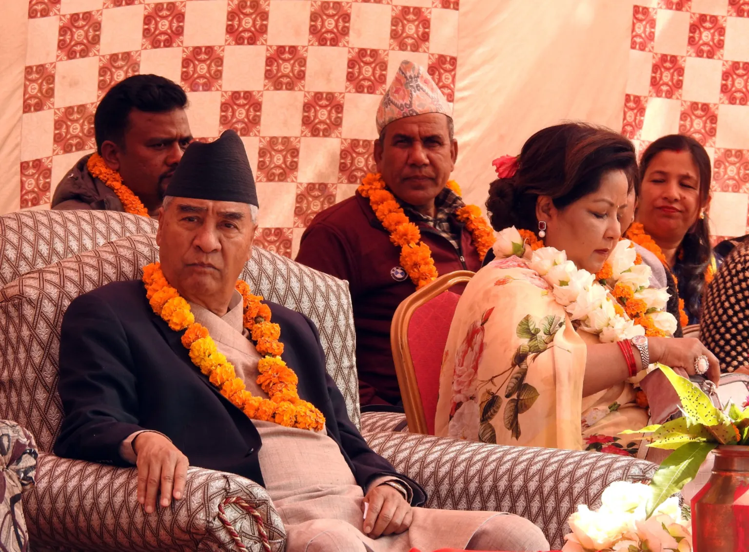 प्रधानमन्त्री देउवा धनगढीमा : कार्यकर्ता भेटघाटमा व्यस्त