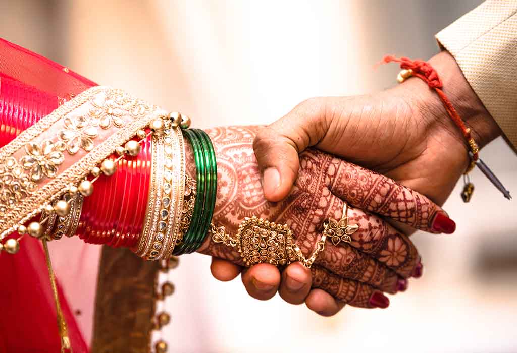 २० वर्ष पुगेर विवाह गर्ने किशोरीलाई रु १० हजार