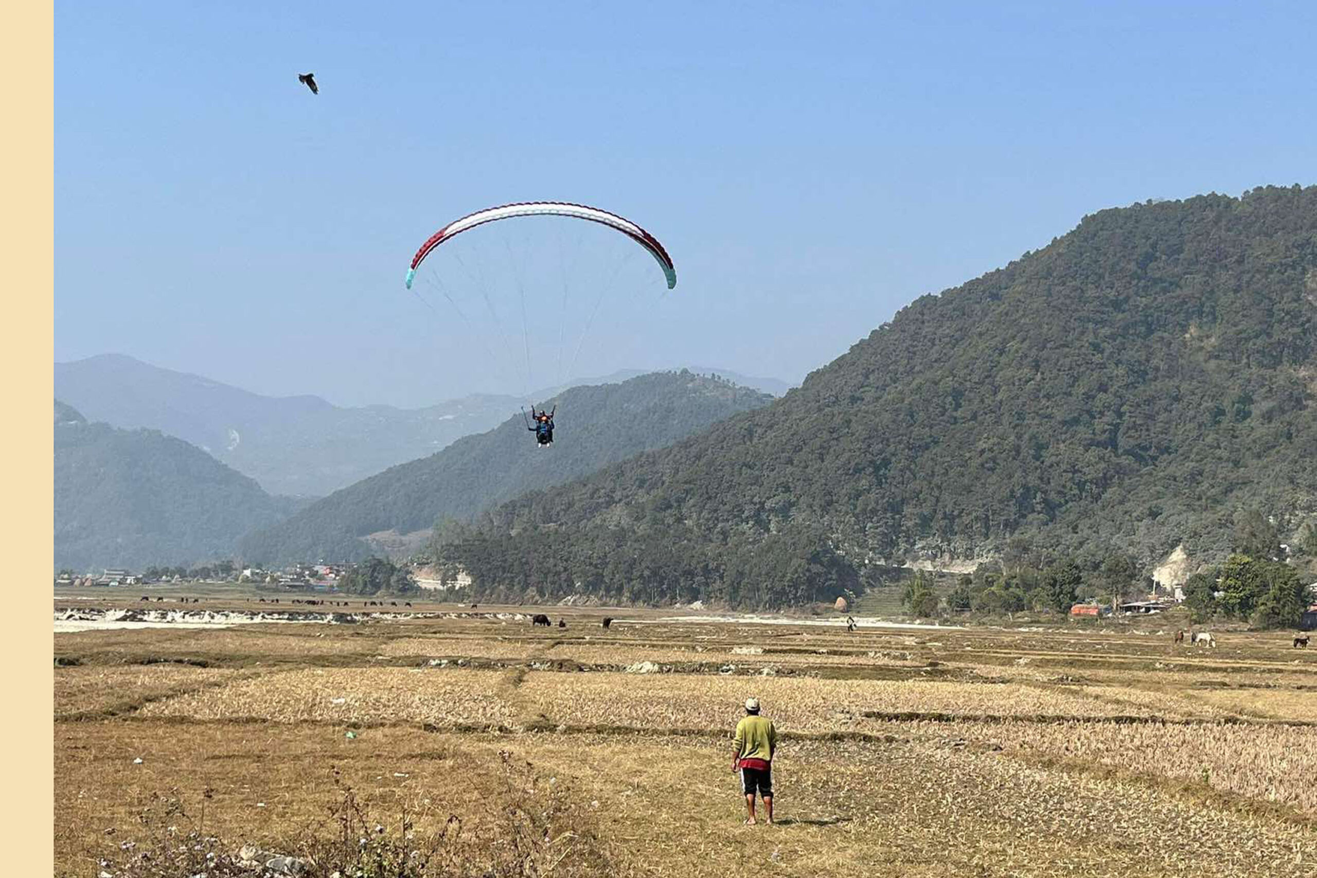पोखराको मान्द्रेढुङ्गाबाट माघ १ देखि प्याराग्लाइडिङको व्यावसायिक उडान