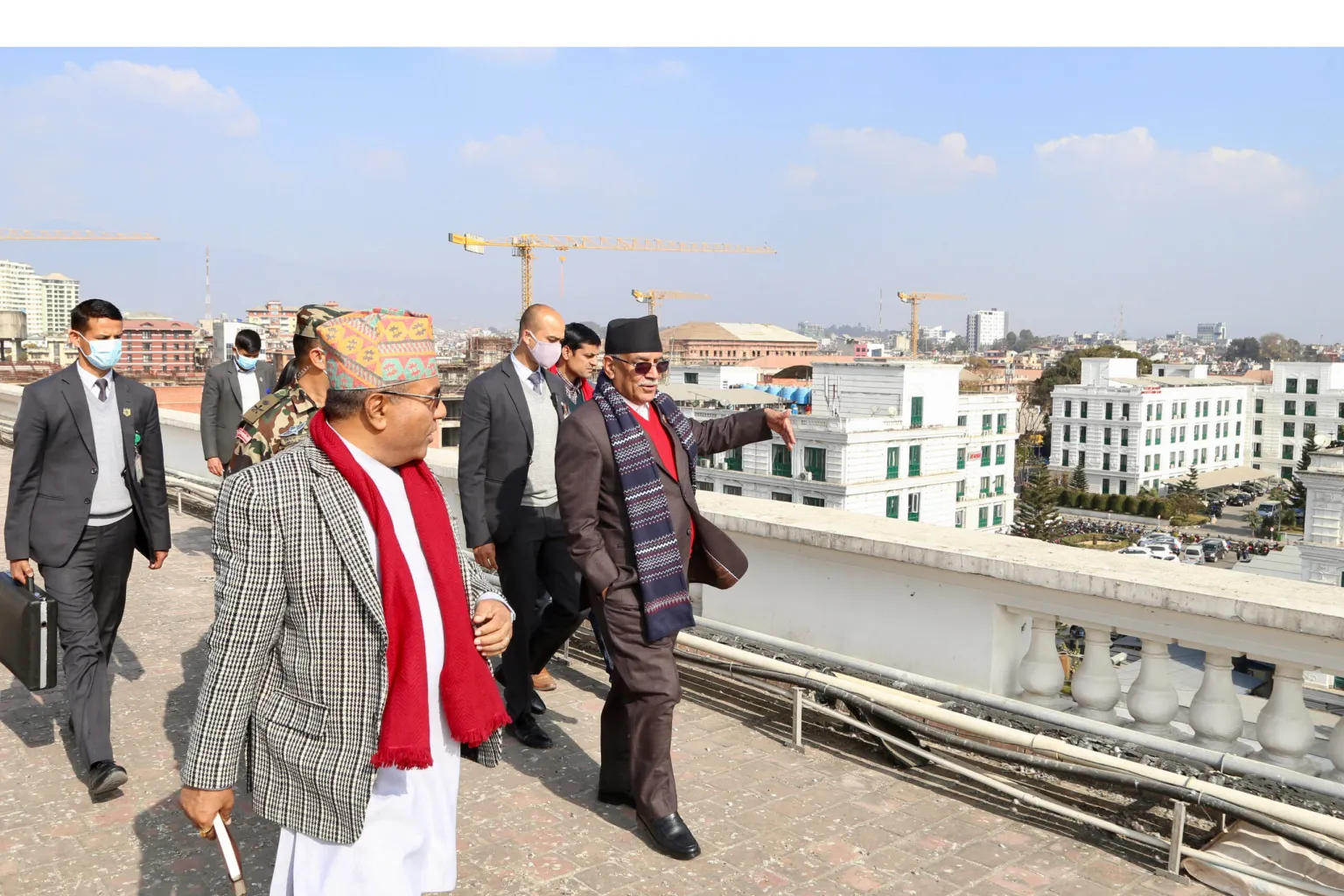 नयाँ भवनको प्रधानमन्त्री दाहालद्वारा अवलोकन