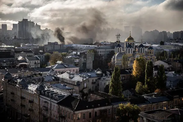 Ukrainian capital under air attacks, no casualties