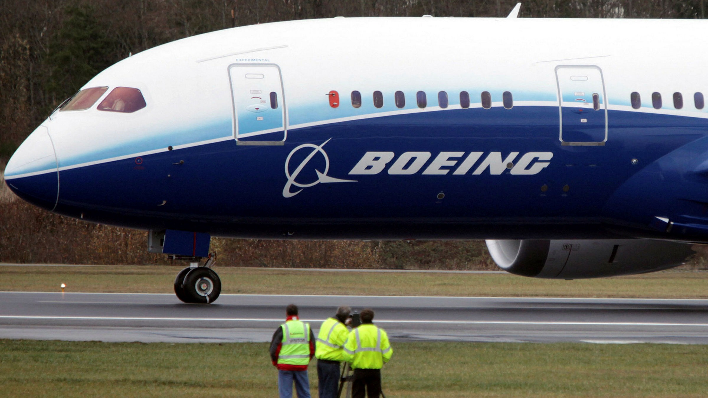 Boeing plans to cut about 2,000 finance and HR jobs in 2023